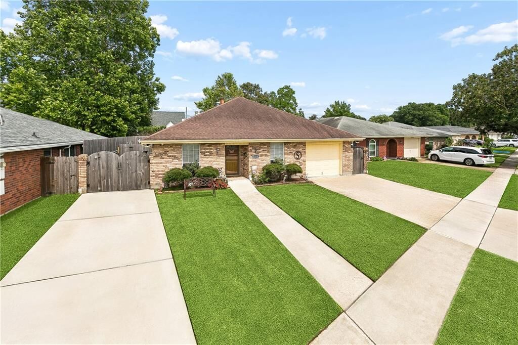 Property Photo:  5213 Pike Drive  LA 70003 