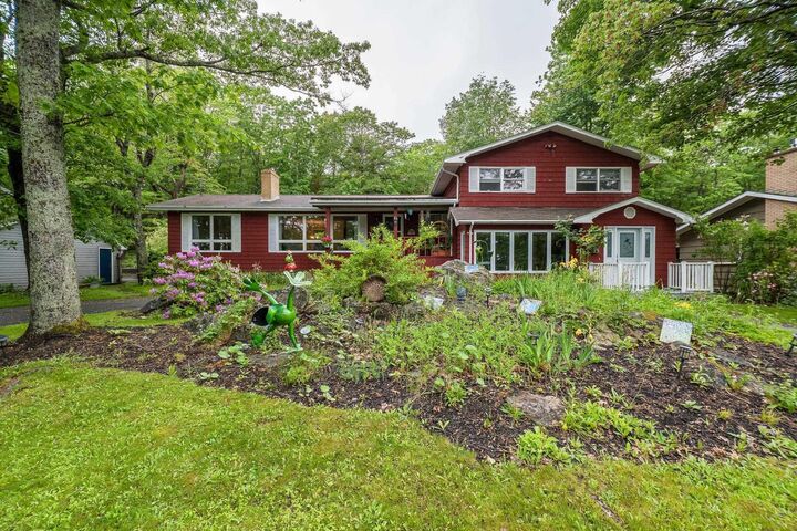 12 Campbell Drive — photo 1