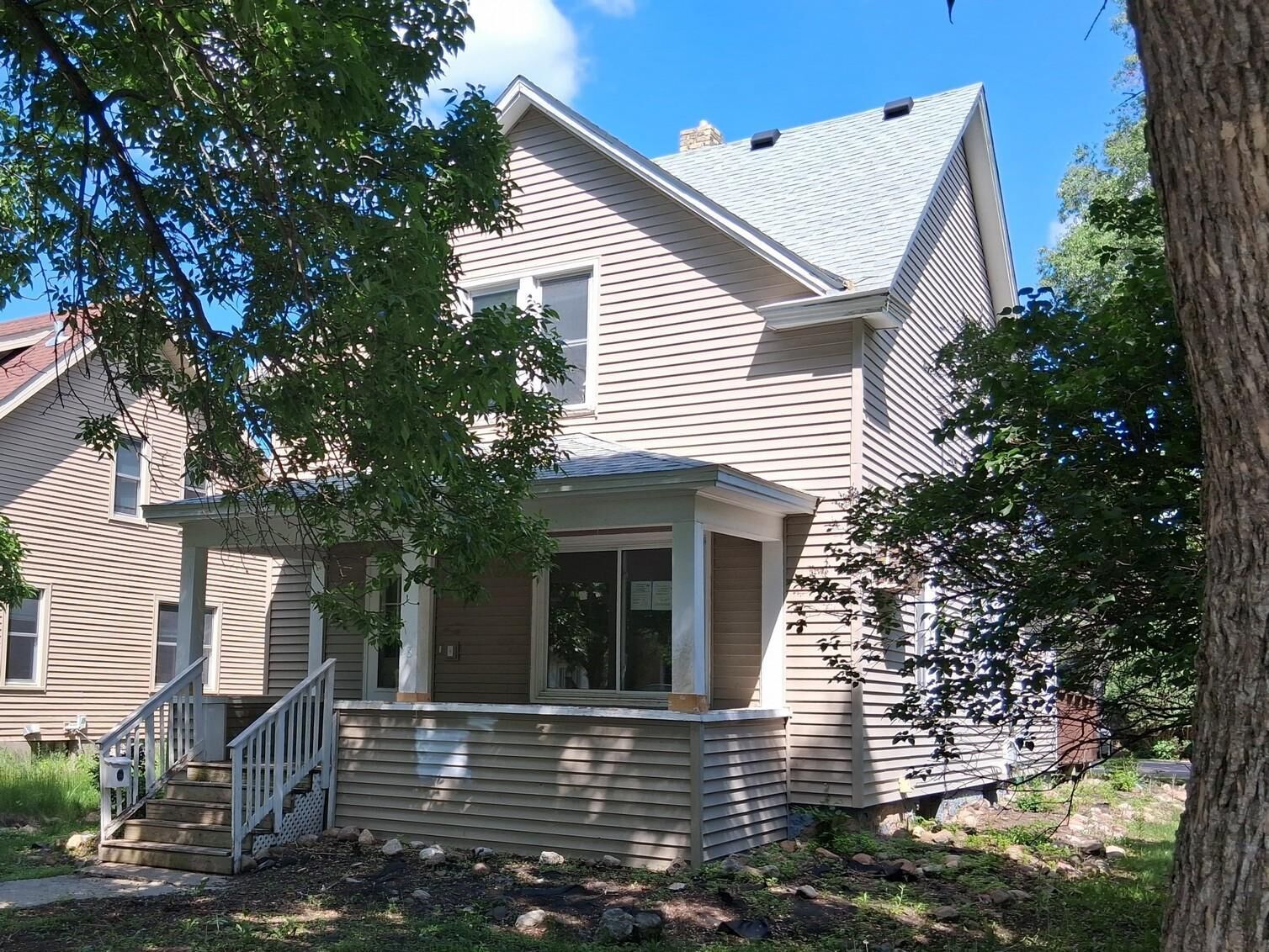 Property Photo:  48 McKinley Place N  MN 56303 