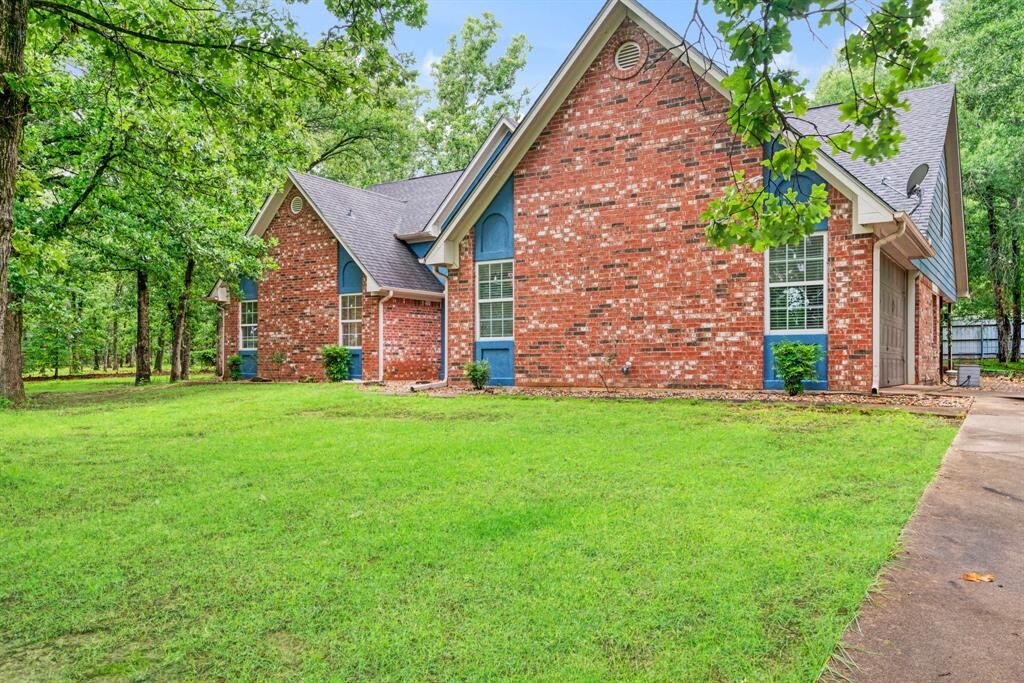 Property Photo:  144 County Road 43400  TX 75462 