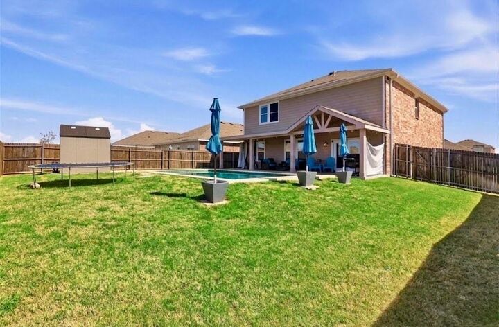Property Photo: 791 Devonshire Drive TX 75166