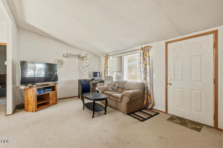 Property Photo:  6505 Hilyard Avenue  OR 97603 
