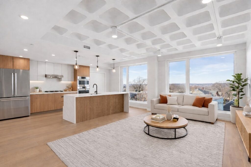 Property Photo:  125 Lowell Street 603  MA 02143 