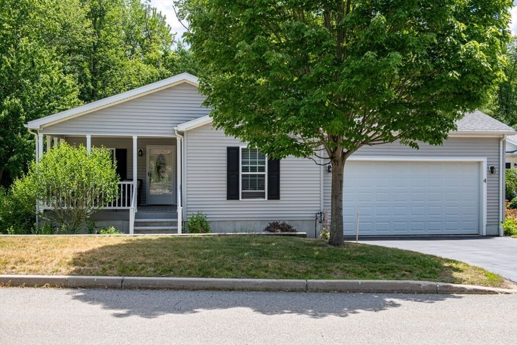 Property Photo: 4 Leslie Court MA 02370