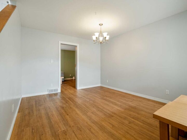 Property Photo: 123 Stoney Crescent W AB T1K 7B2