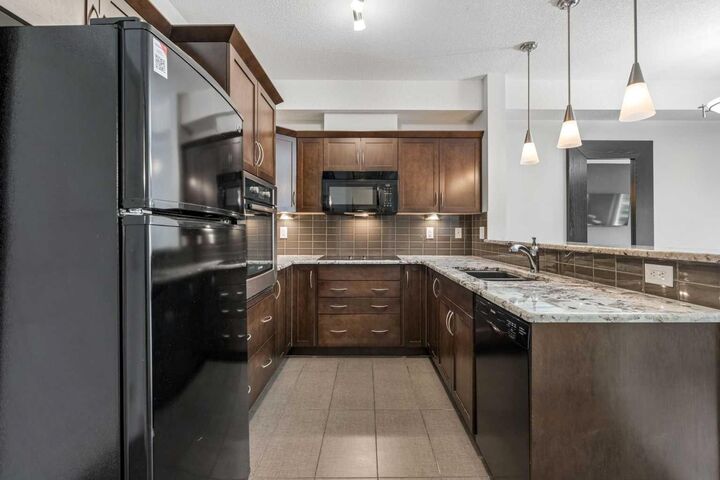 Property Photo:  70 Royal Oak Plaza NW 216  AB T3G 0C6 
