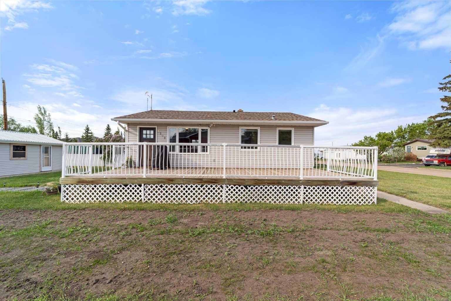 Property Photo:  5302 49 Street  AB T0B 1A0 