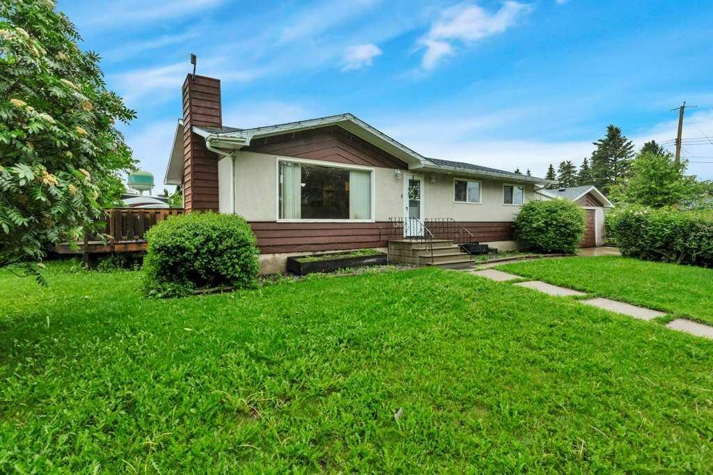Property Photo: 5203 56 Avenue AB T0C 2J0