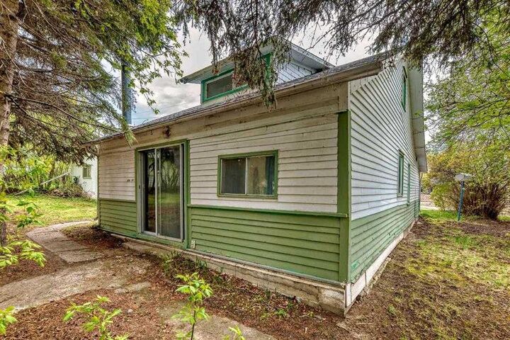 Property Photo:  4734 50 Street  AB T4S 1G6 
