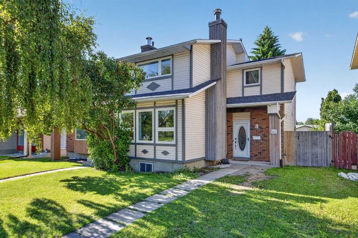 Property Photo: 6417 26 Avenue NE AB T1Y 4H2