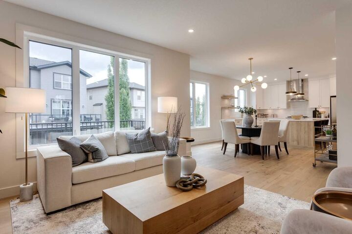 Property Photo: 46 Heritage Close AB T4C 3G8