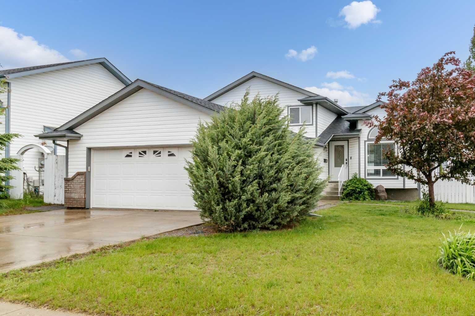 Property Photo: 61 Premiere Crescent AB T0M 0J0