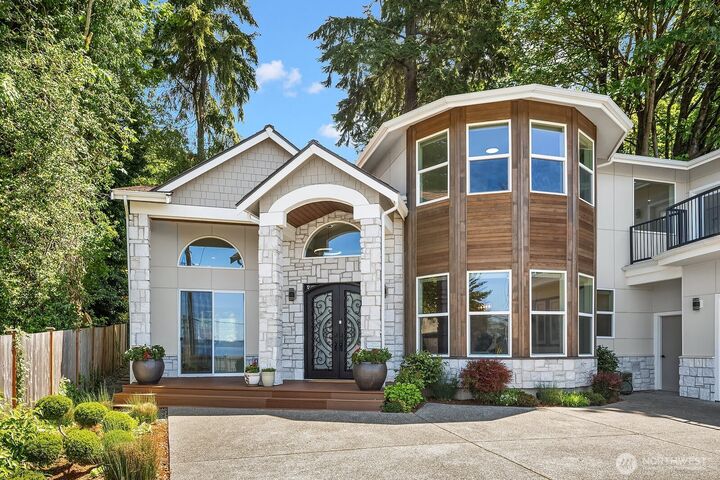 Property Photo:  28104  10th Avenue S  WA 98198 