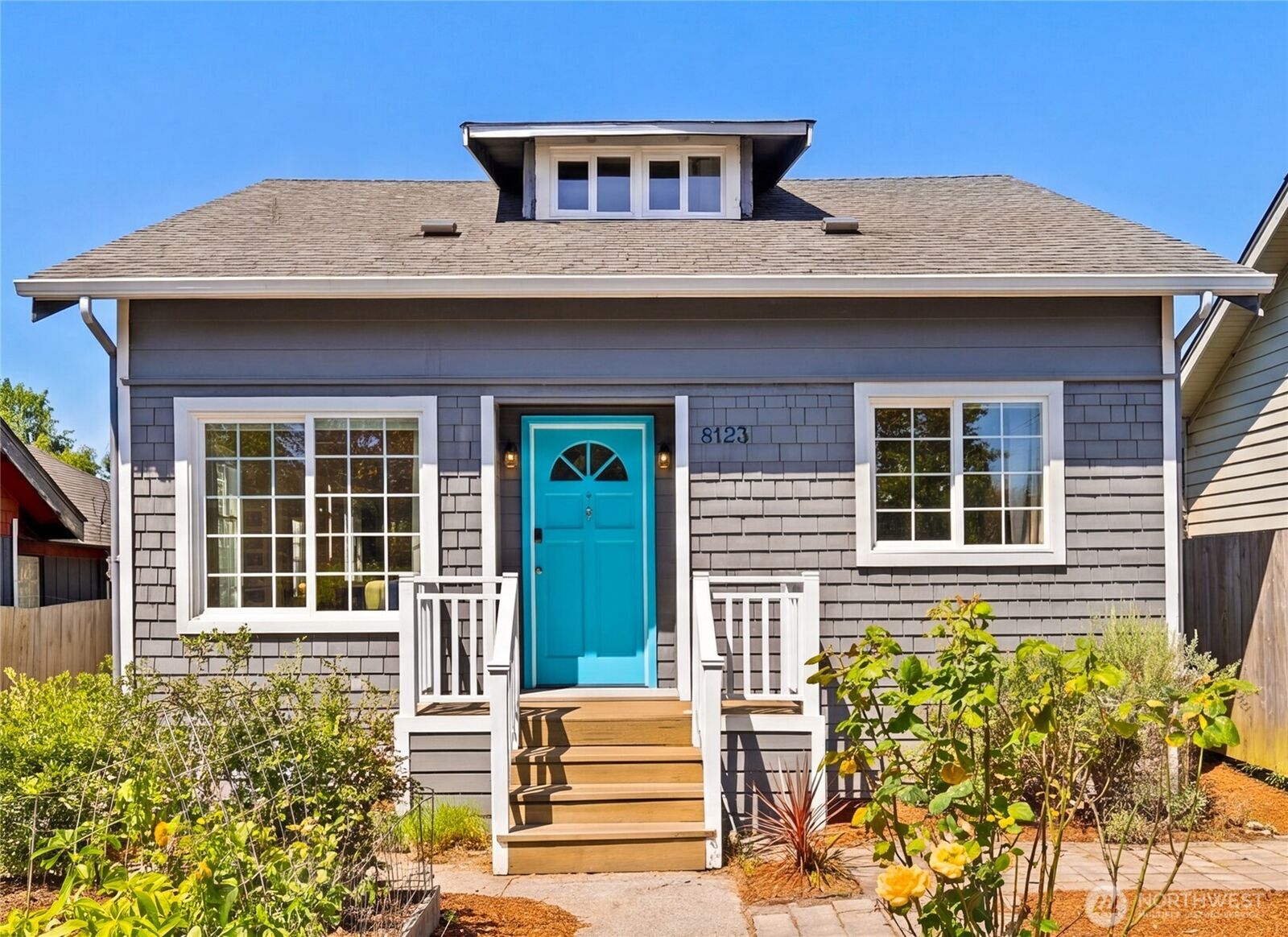 Property Photo:  8123  49th Avenue S  WA 98118 