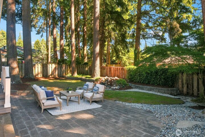 Property Photo:  12117 NE 143rd Place  WA 98034 