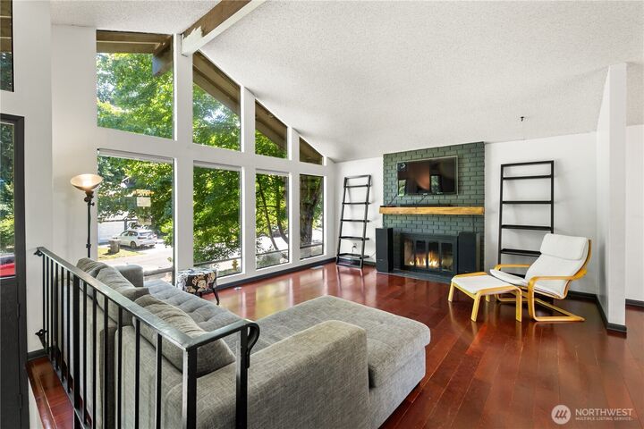 Property Photo:  13106 NE 110th Place  WA 98033 