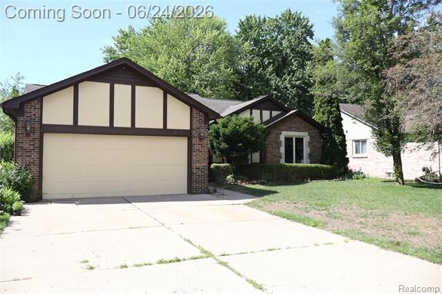 Property Photo:  2800 Ranieri Drive  MI 48085 