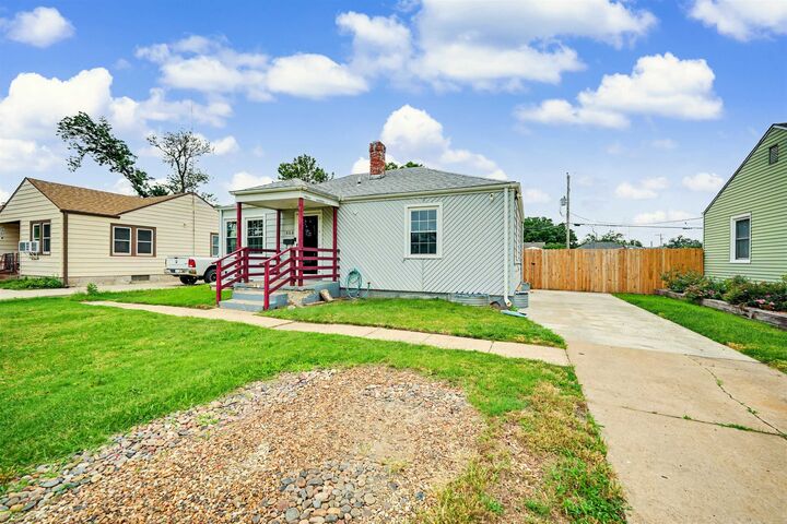 Property Photo: 404 E Claflin Ave KS 67401