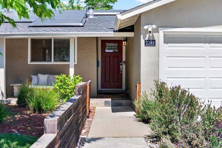 Property Photo: 2393 Stratford Drive CA 95124