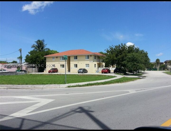 Property Photo: 2185 NW 16th Ter 10 FL 33125