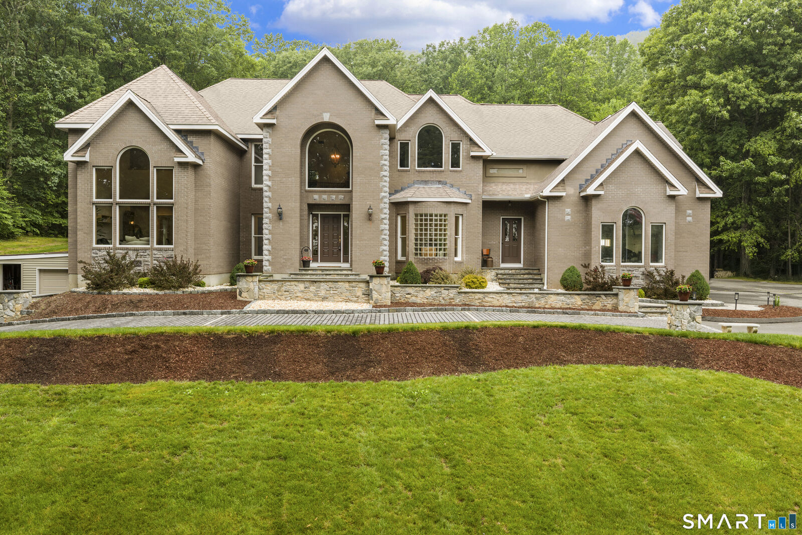 Property Photo: 115 Brentwood Drive CT 06489