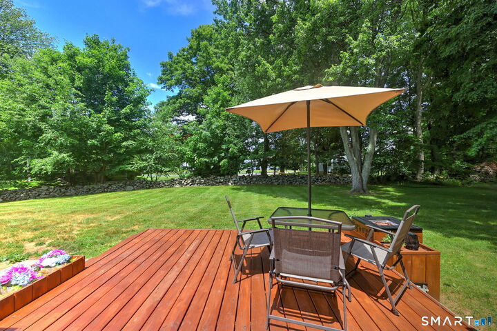 Property Photo:  48 Linley Road  CT 06611 