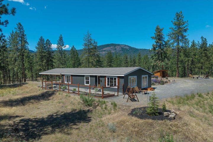Property Photo: 30 Sunrise Ln WA 99141