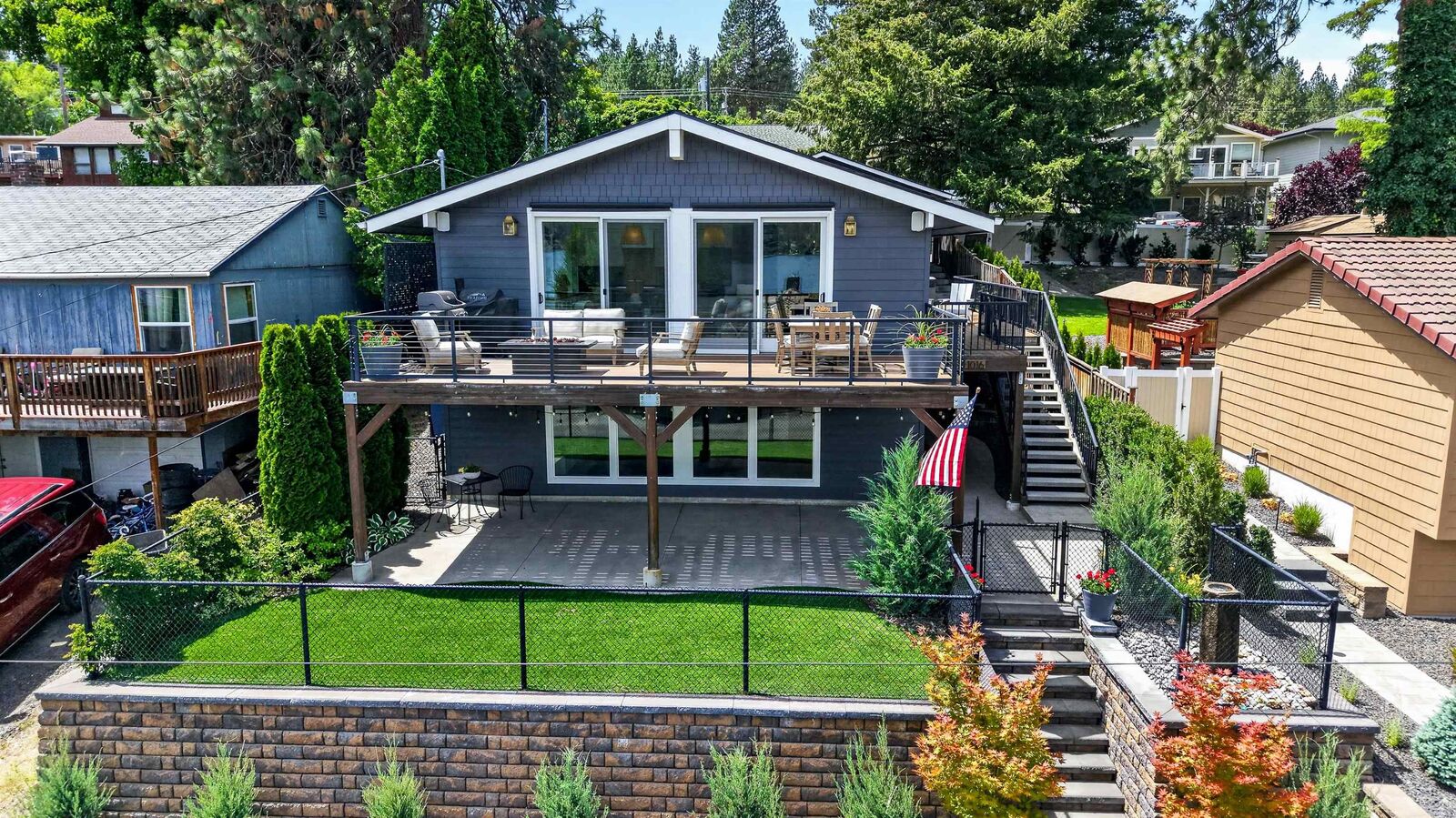 Property Photo:  1016 S Liberty Dr  WA 99019 