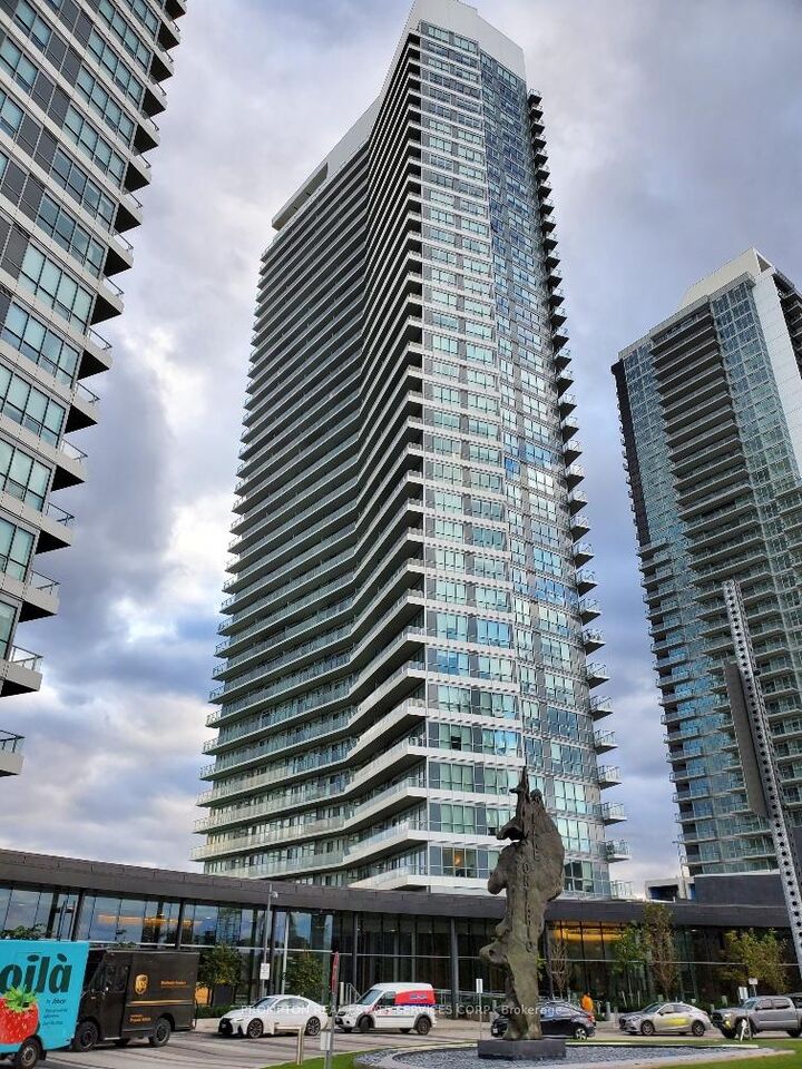 Property Photo:  115 McMahon Drive 1710  ON M2K 0E3 