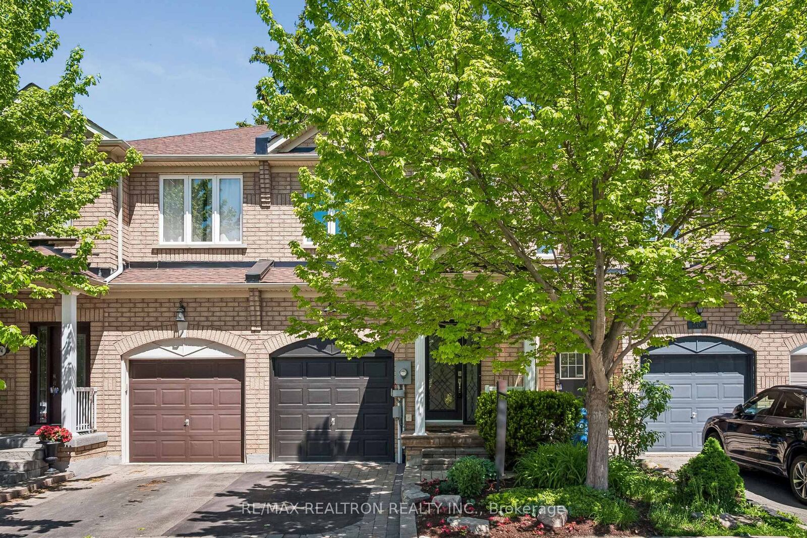 Property Photo:  272 Tom Taylor Crescent  ON L3X 3E8 