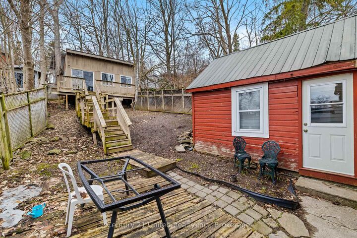 Property Photo: 575 Bethune Street ON K9H 3Z7