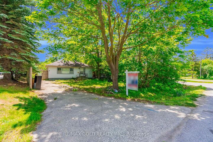 Property Photo: 3 Aubrey Avenue ON L4E 1B5