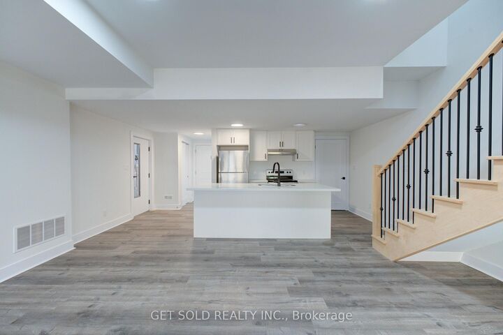 Property Photo:  6701 Thorold Stone Road 4  ON L2J 1B3 