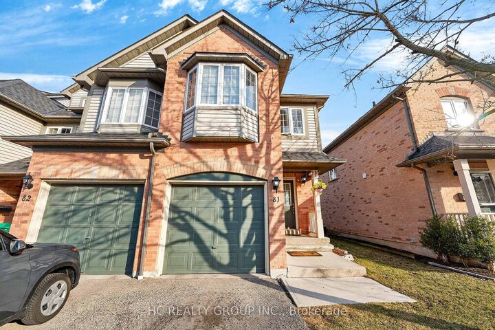 Property Photo: 2080 Leanne Boulevard 81 ON L5K 2S6