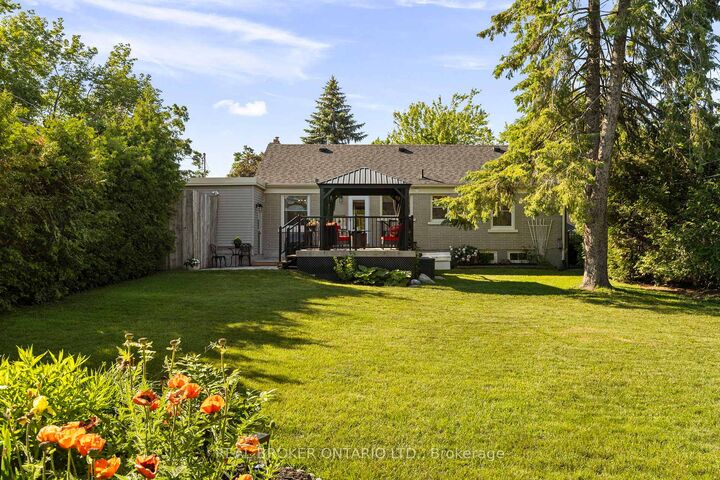 Property Photo:  13 Borland Street W  ON L3V 3R3 