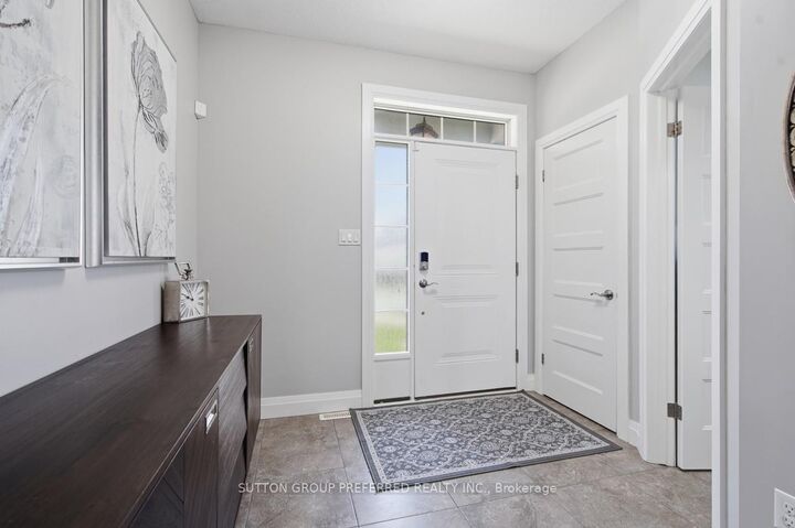 Property Photo: 275 Callaway Road 112 ON N6G 0N8
