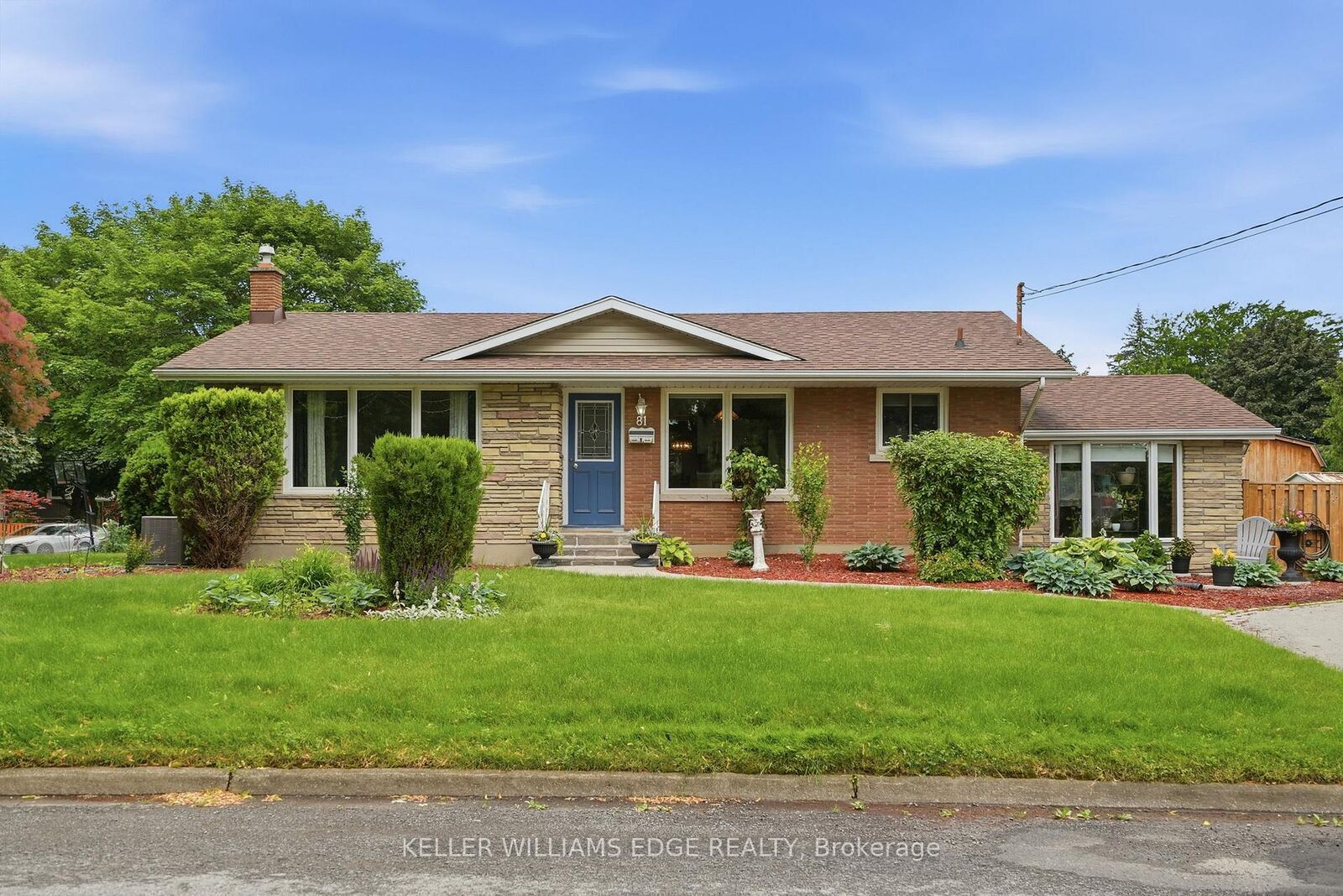 Property Photo:  81 Leaside Drive  ON L2M 4G7 