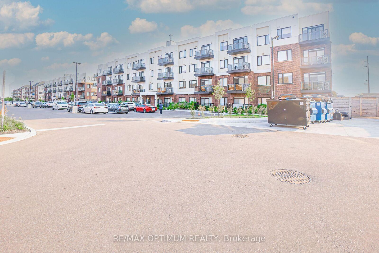 Property Photo:  62 Sky Harbour Drive 213  ON L6Y 6J2 