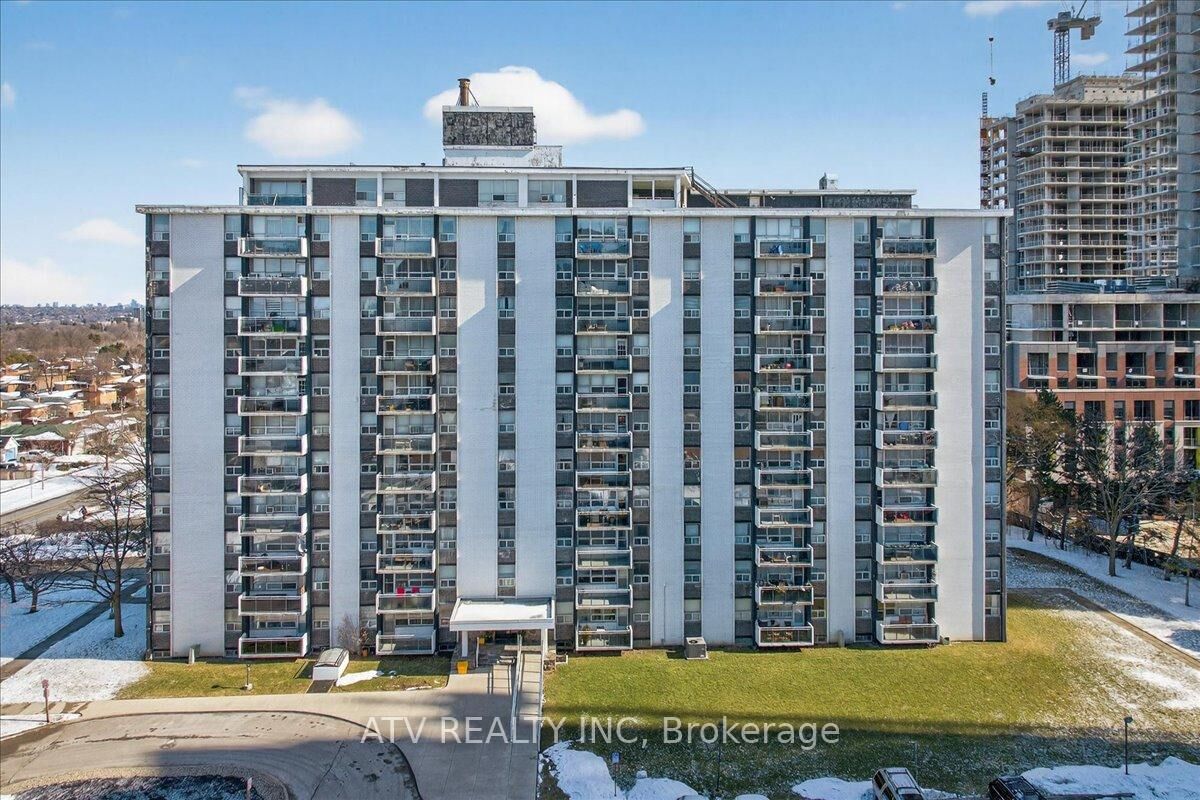 Property Photo:  151 La Rose Avenue 804  ON M9P 1B3 