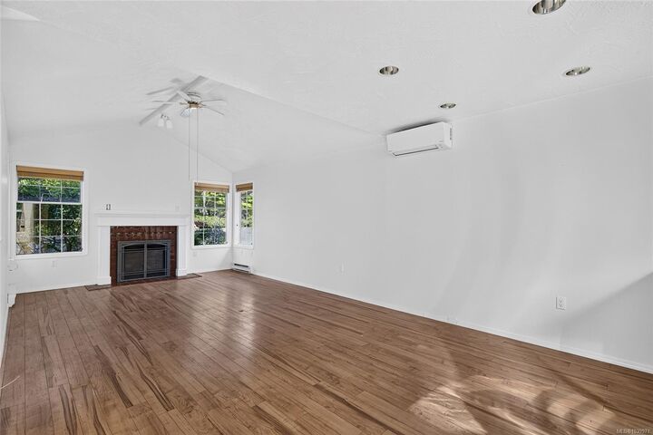 Property Photo:  124 Valhalla Rd #4  BC V8K 2V1 