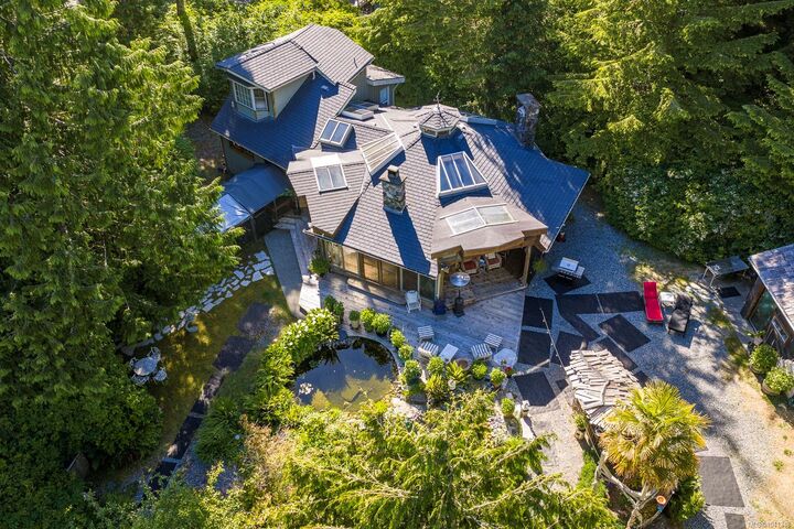 Property Photo: 1364 Chesterman Beach Rd BC V0R 2Z0