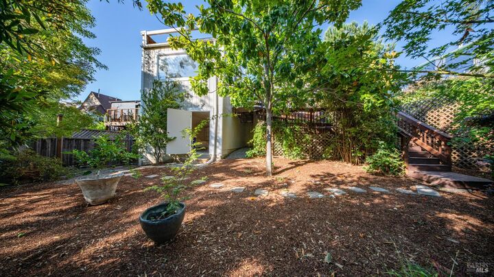 Property Photo:  727 Sir Francis Drake Boulevard  CA 94960 