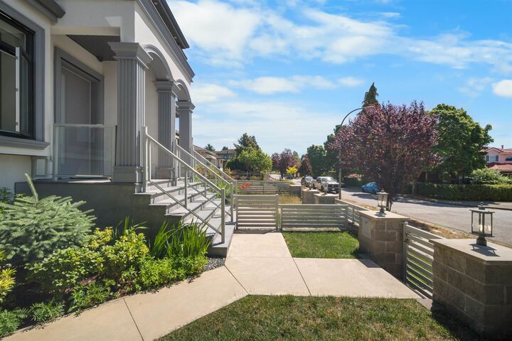 Property Photo: 1475 E 55th Avenue BC V5P 1Z1
