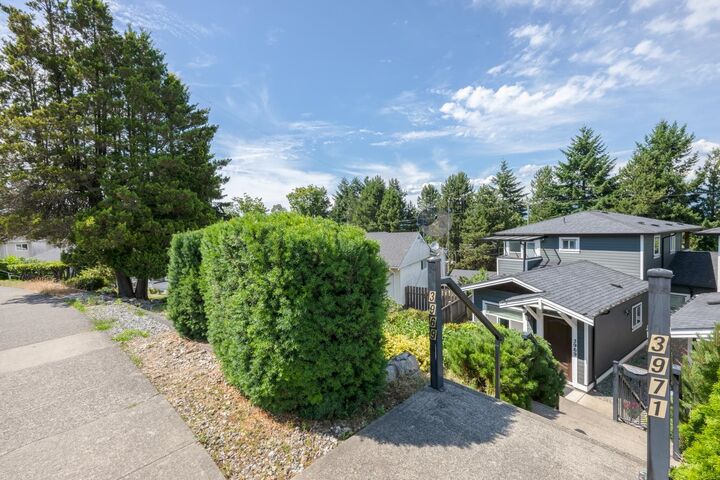 Property Photo: 3969 Nithsdale Street BC V5G 1P5