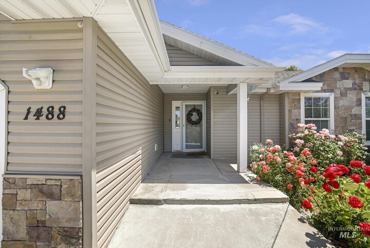 Property Photo:  1488 Northern Pine Drive  ID 83301 