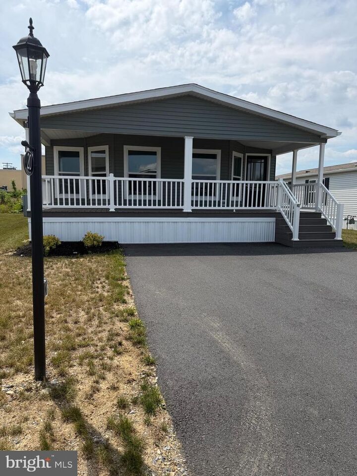 Property Photo:  20 Evergreen Aly  PA 17078 