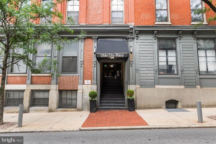 Property Photo:  205 N 4th Street 11 F5  PA 19106 