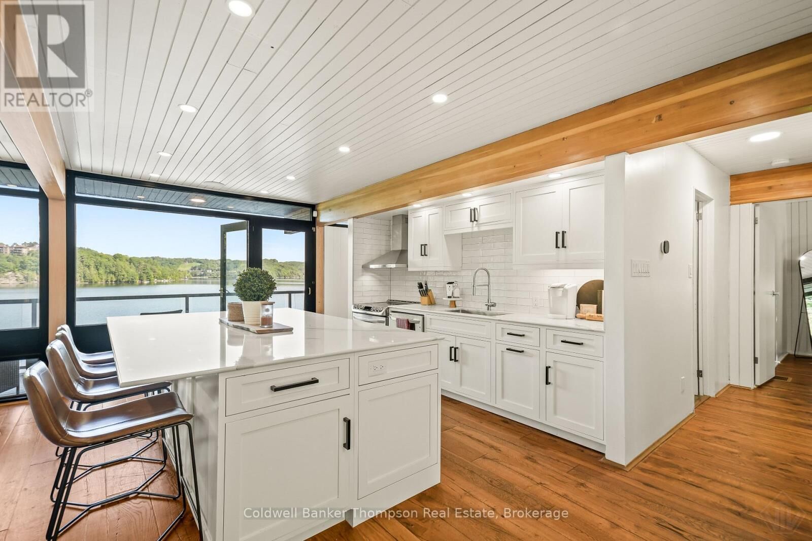 Photo de la propriété:  1053 Hemlock Point Lane  ON P1H 2J6 