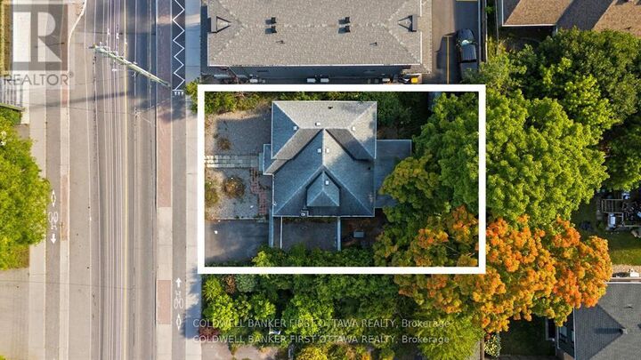 Property Photo:  582 Churchill Avenue North  ON K1Z 5E5 