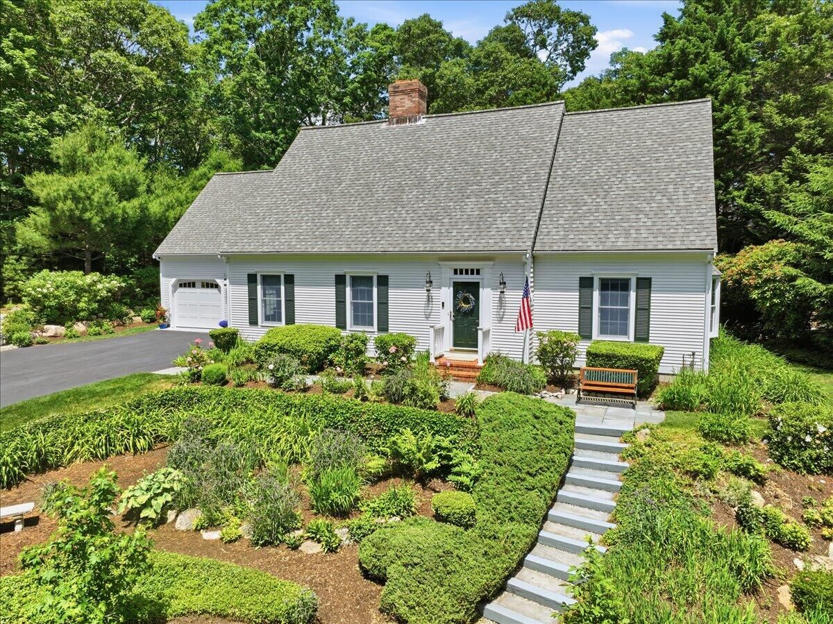 Property Photo:  11 Tower Hill Drive  MA 02563 
